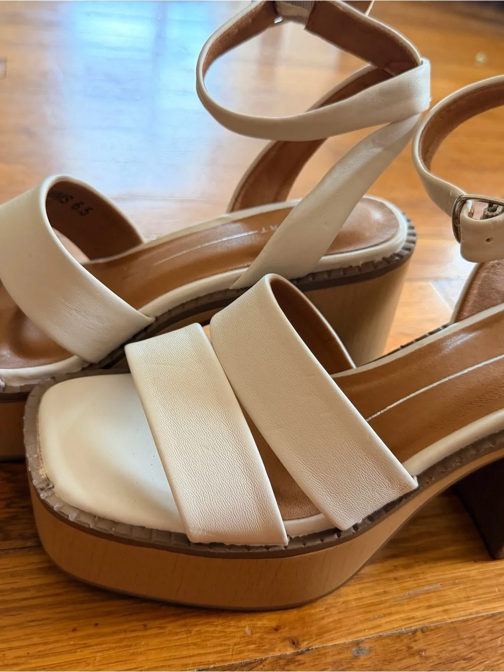 Report beige Leather Platform Ankle-Strap Sandals
